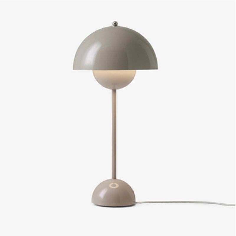 Nordic Iron Table Lamp