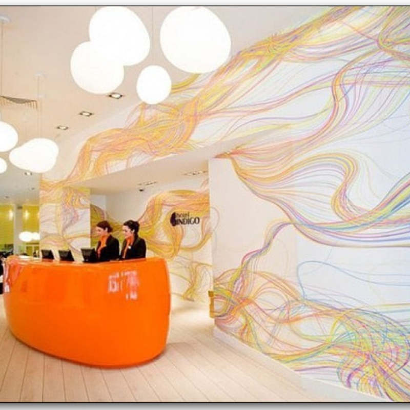 Hailie Egg-shaped Glass Pendant Light