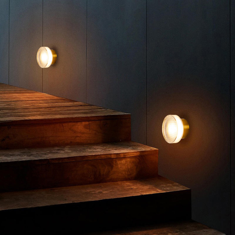 Veta Wall Lamp, 2 Colour