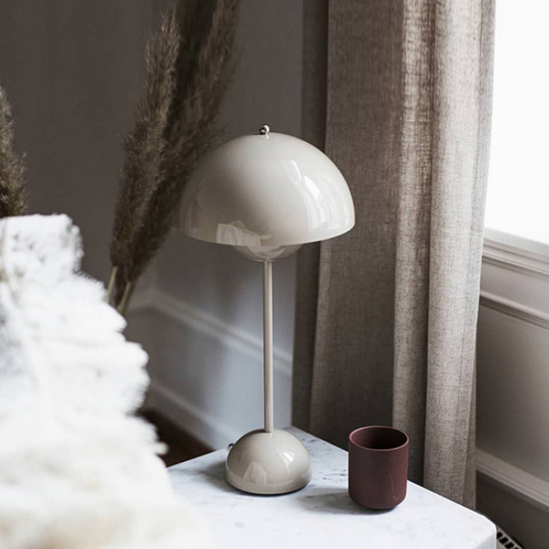 Nordic Iron Table Lamp