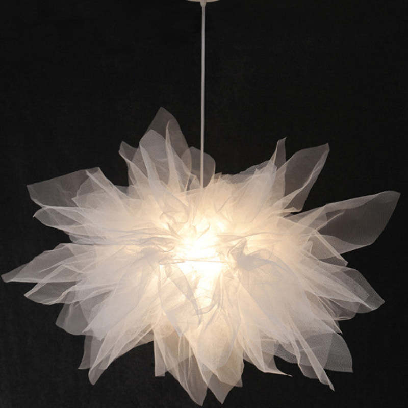 Nordic Minimalist Mesh Flower Pendant Light for Bedroom & Dining Room