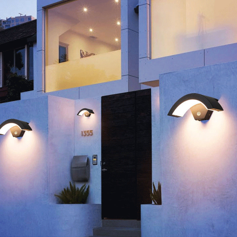 Waterproof Sensor Wall Light With Warm White LED Outdoor