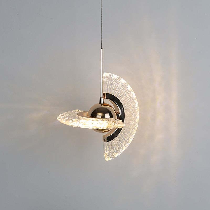 Moderne drehbare Pendelleuchte, Kronleuchter aus Metall und Acryl 