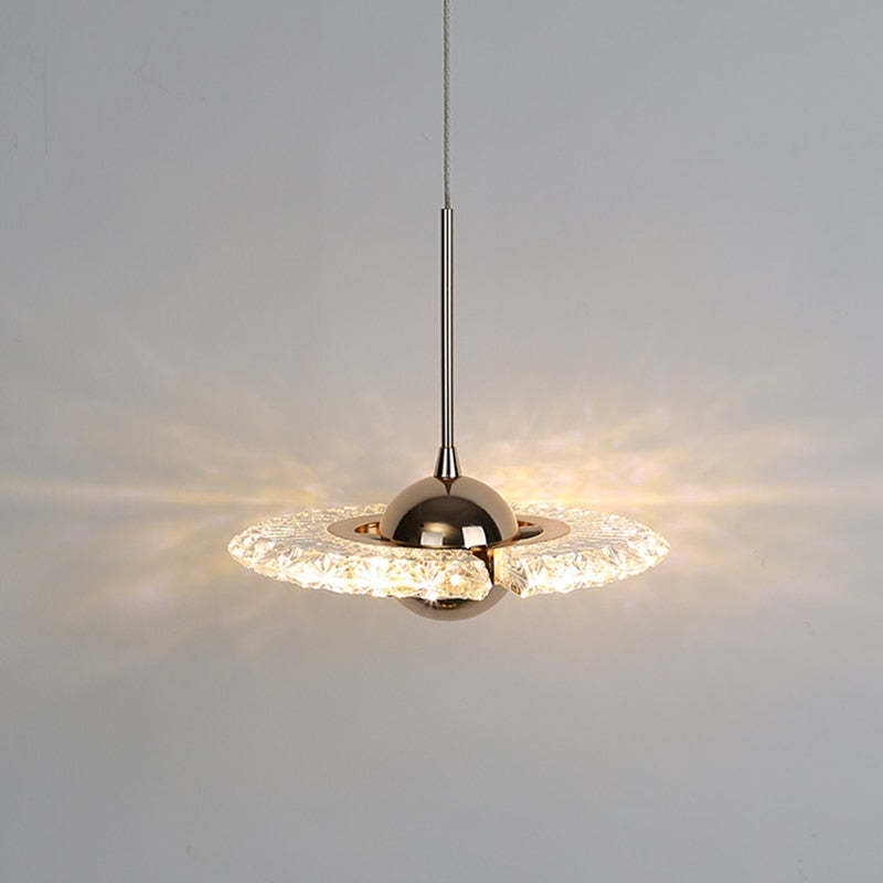 Moderne drehbare Pendelleuchte, Kronleuchter aus Metall und Acryl 
