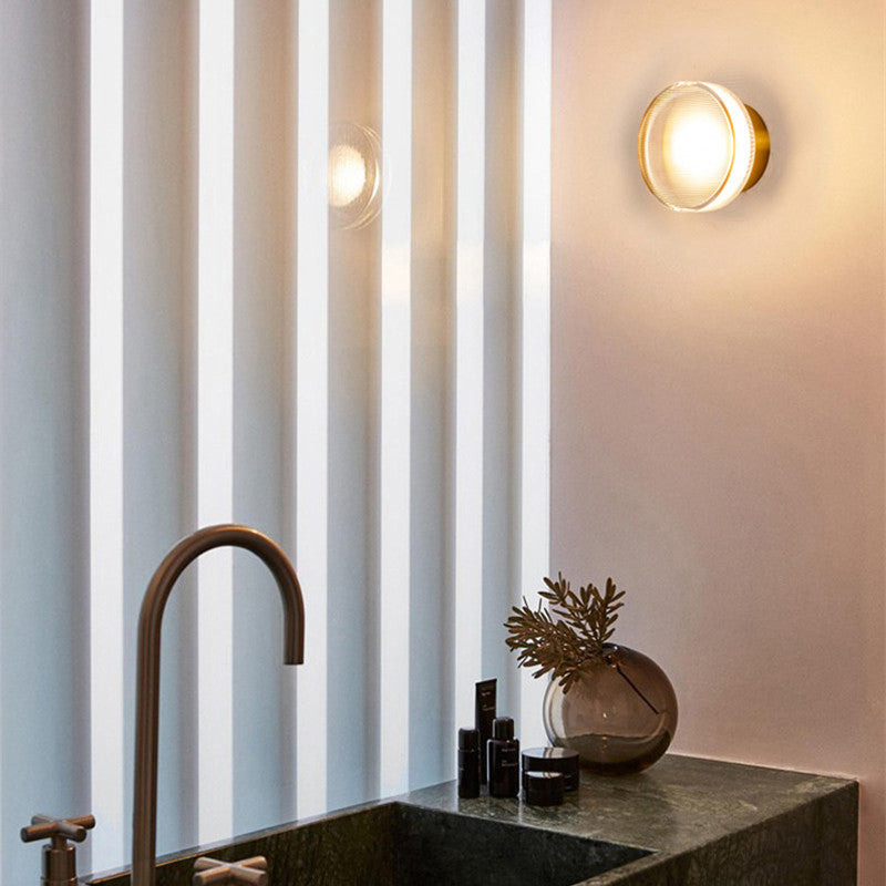 Veta Wall Lamp, 2 Colour